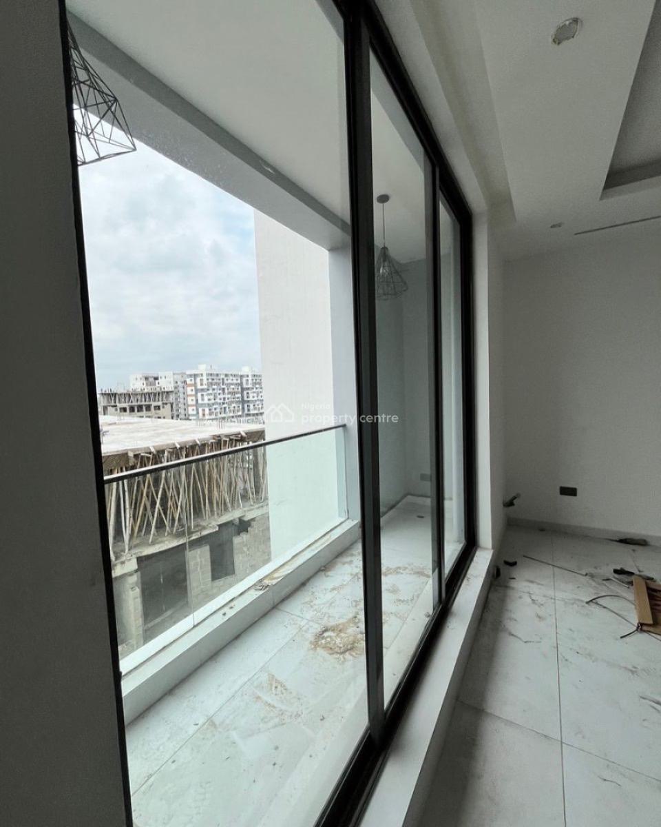 Lovely 2 Bedroom Apartment with Bq, Lekki, Lagos, Block of Flats for Sale
