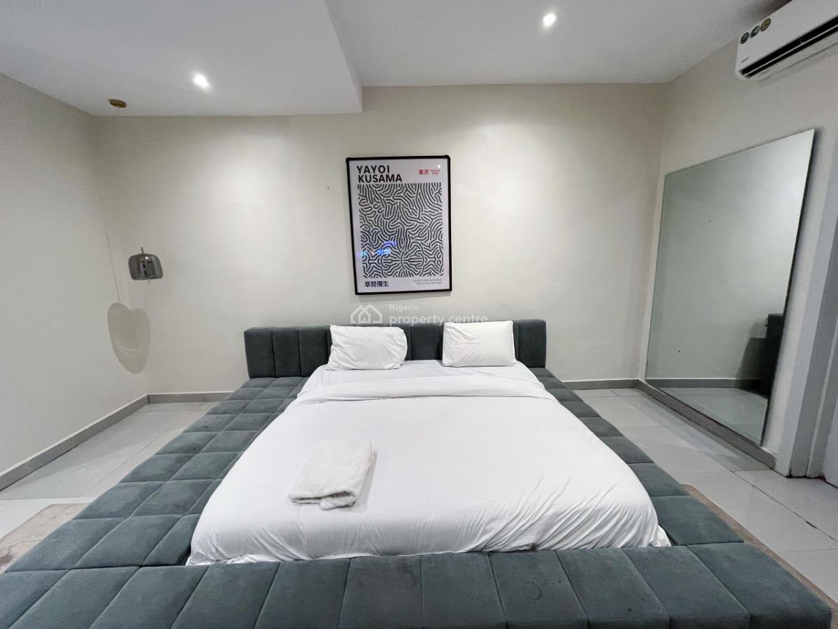 Luxurious 3 Bedroom Apartment Available for Booking, Lekki Phase 1, Lekki, Lagos, Flat / Apartment Short Let