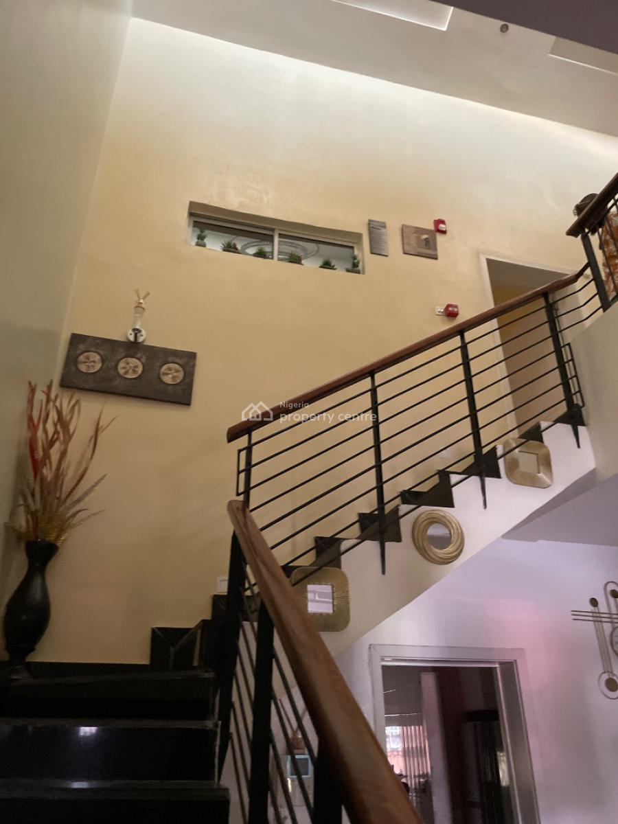 Service 4 Bedrooms Terrace, Chevron Drive, Lekki, Lagos, Terraced Duplex for Sale