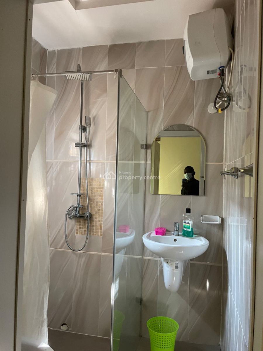 Service 4 Bedrooms Terrace, Chevron Drive, Lekki, Lagos, Terraced Duplex for Sale