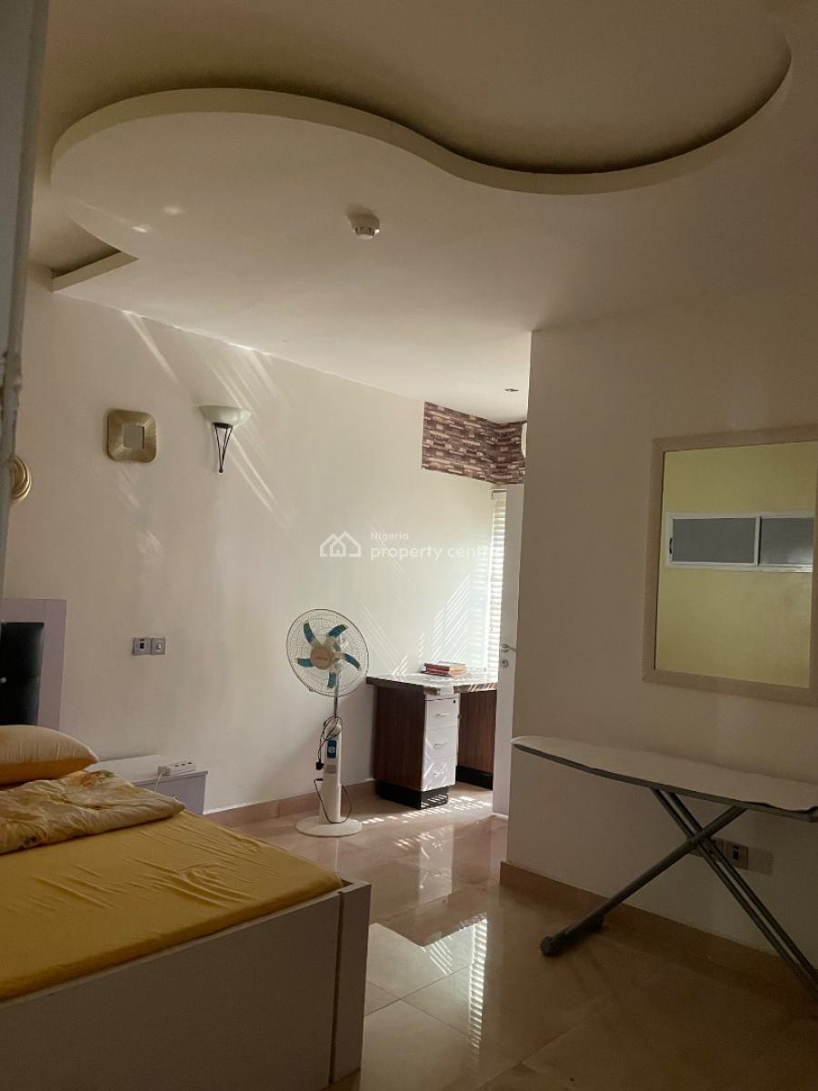 Service 4 Bedrooms Terrace, Chevron Drive, Lekki, Lagos, Terraced Duplex for Sale