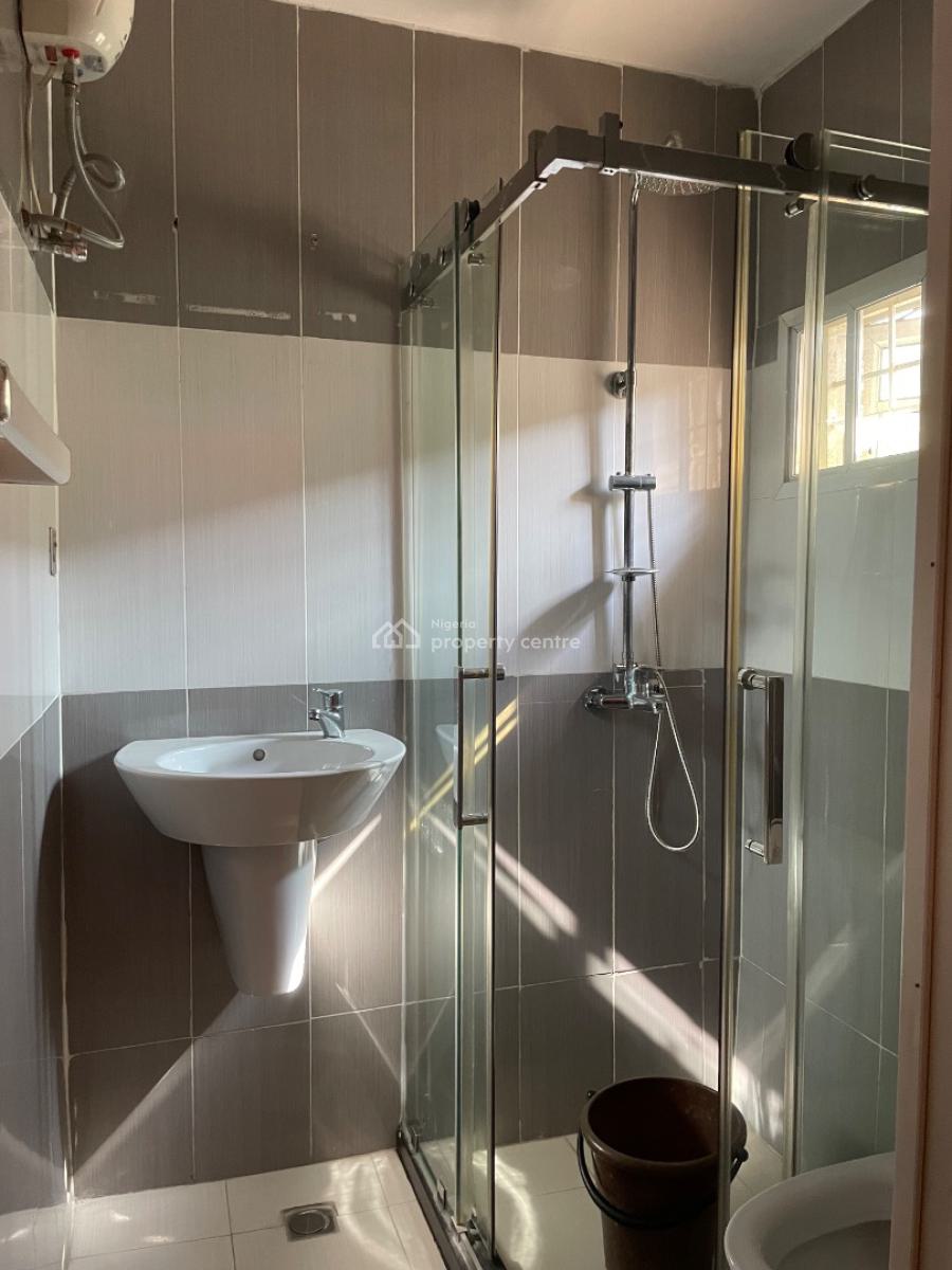 Service 4 Bedrooms Terrace, Chevron Drive, Lekki, Lagos, Terraced Duplex for Sale