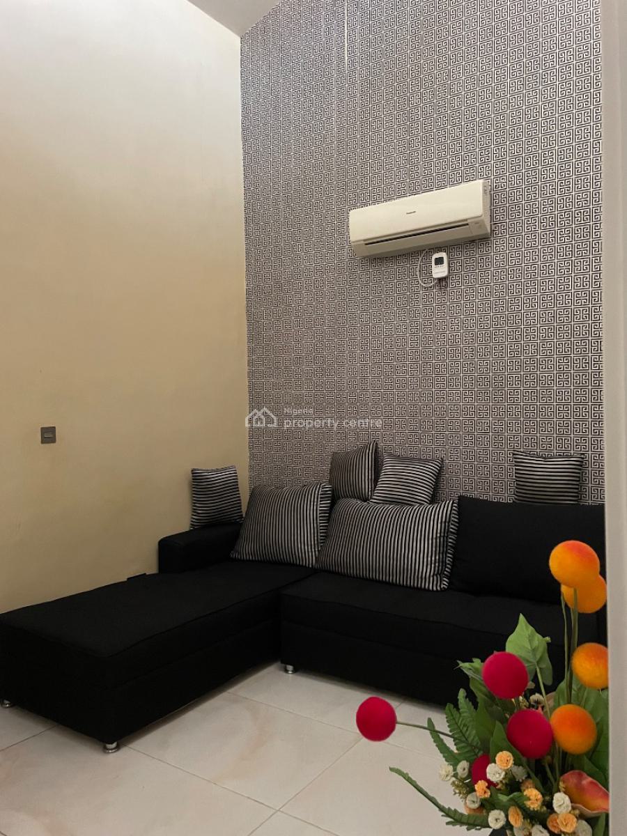 Service 4 Bedrooms Terrace, Chevron Drive, Lekki, Lagos, Terraced Duplex for Sale
