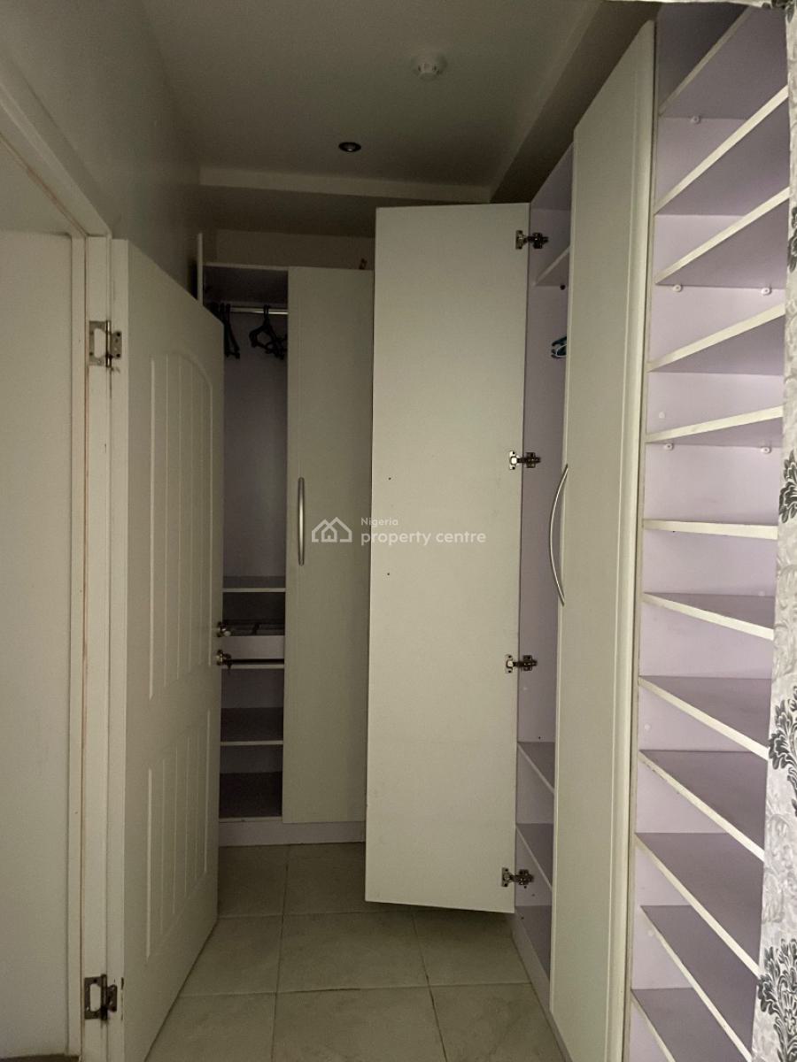 Service 4 Bedrooms Terrace, Chevron Drive, Lekki, Lagos, Terraced Duplex for Sale