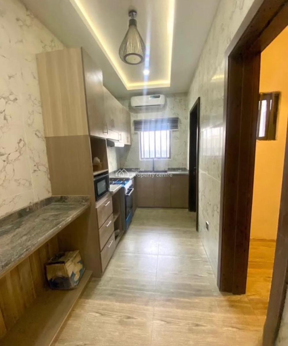 Fully Furnished 1 Bedroom Apartment with Pool Gym & Laundry Room, Ologolo, Lekki, Lagos, Flat / Apartment for Rent