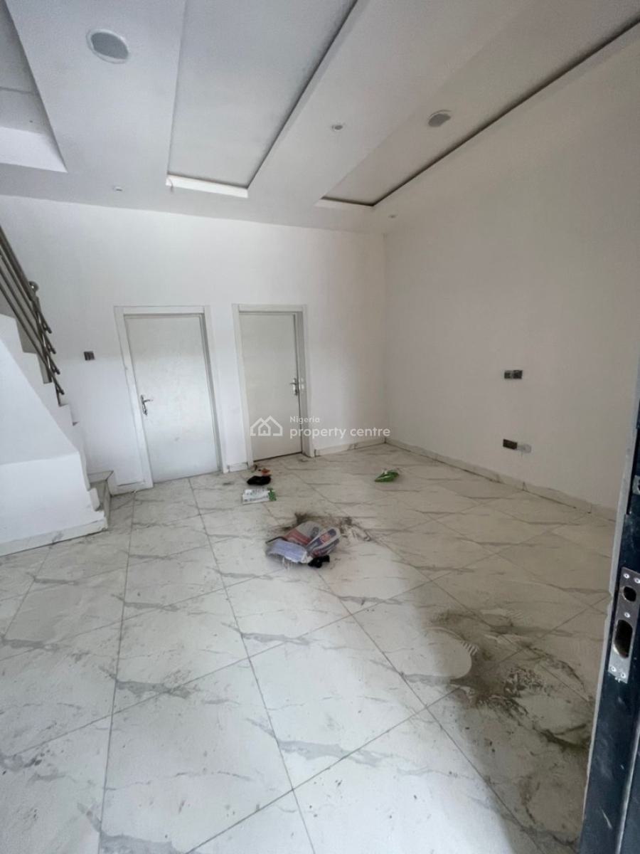 Distress 3bedroom Terrace Vgc, Vgc Lekki Lagos, Vgc, Lekki, Lagos, Terraced Duplex for Sale