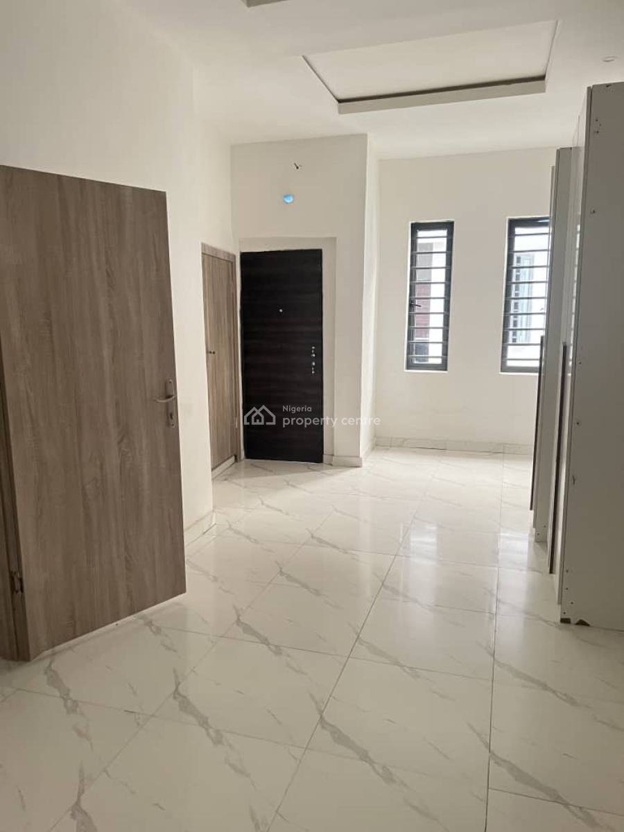 Distress 3bedroom Terrace Vgc, Vgc Lekki Lagos, Vgc, Lekki, Lagos, Terraced Duplex for Sale