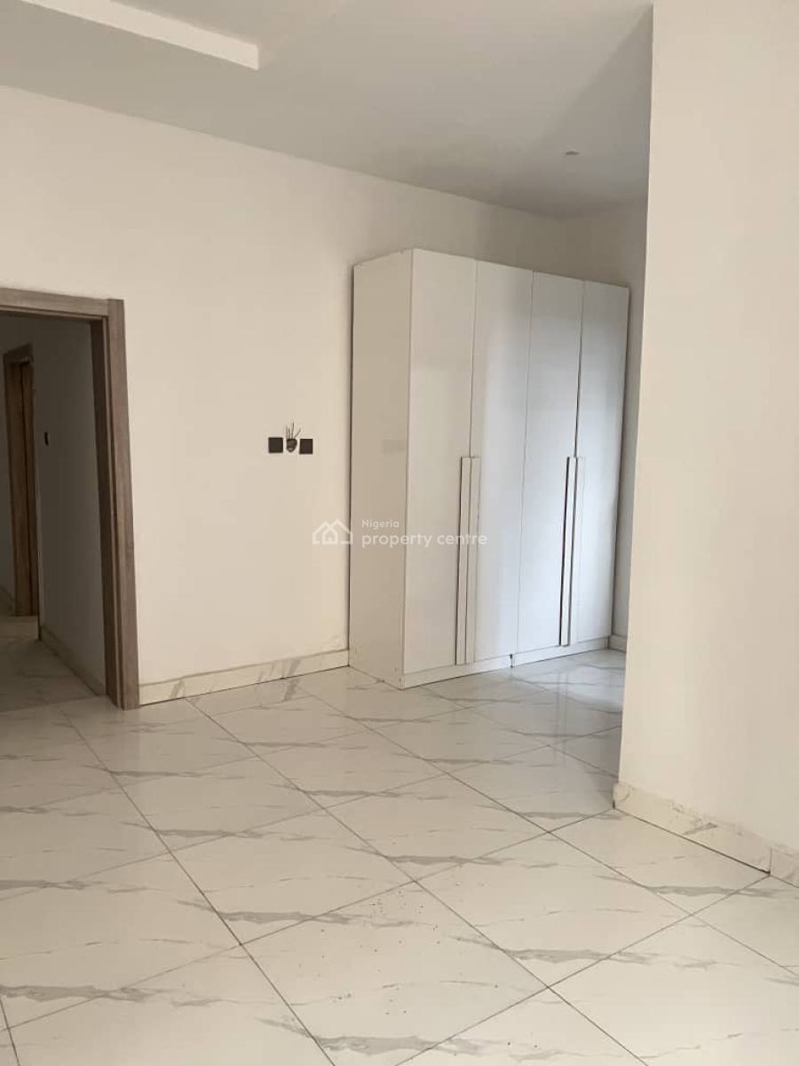 Distress 3bedroom Terrace Vgc, Vgc Lekki Lagos, Vgc, Lekki, Lagos, Terraced Duplex for Sale