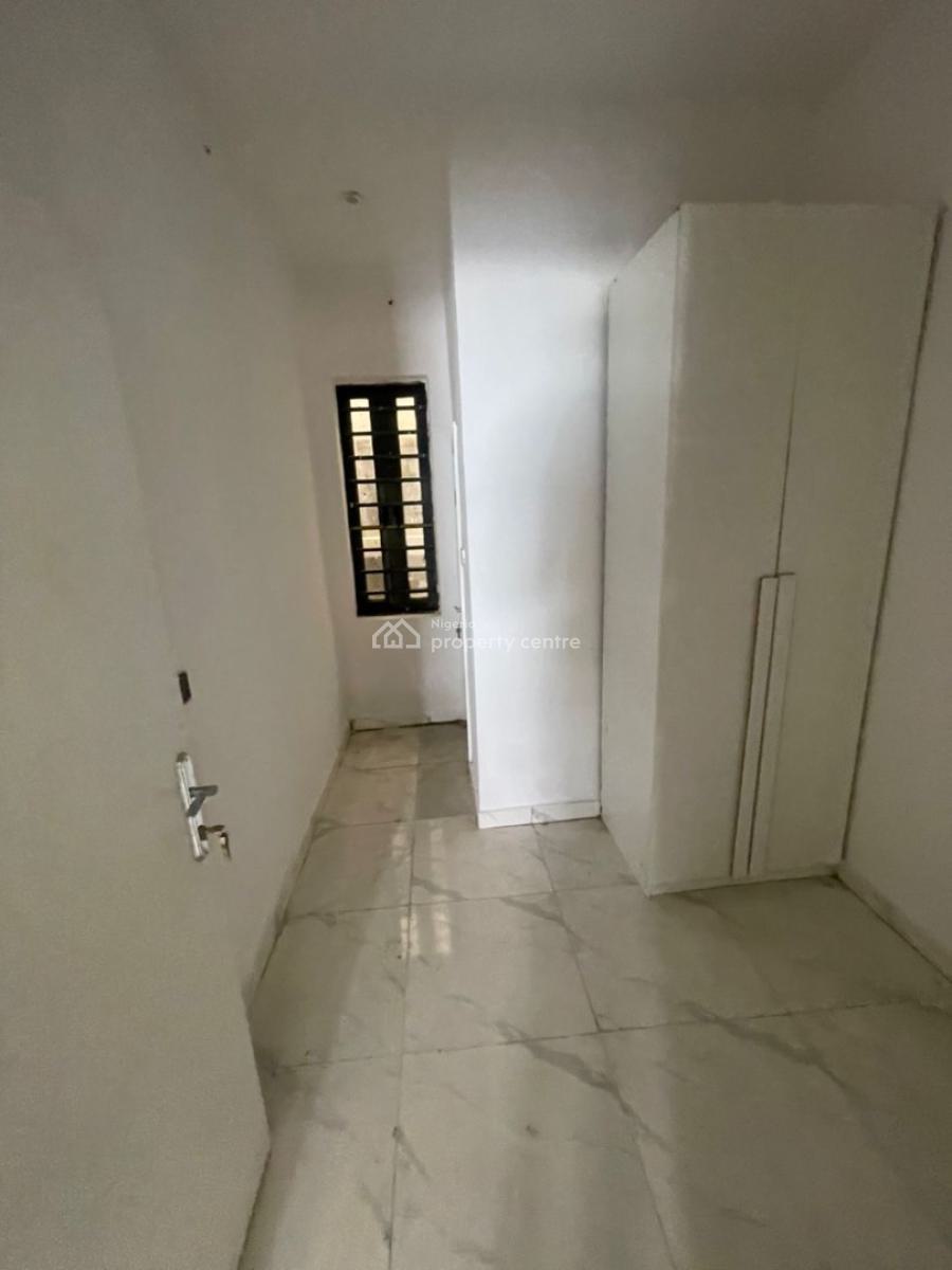 Distress 3bedroom Terrace Vgc, Vgc Lekki Lagos, Vgc, Lekki, Lagos, Terraced Duplex for Sale