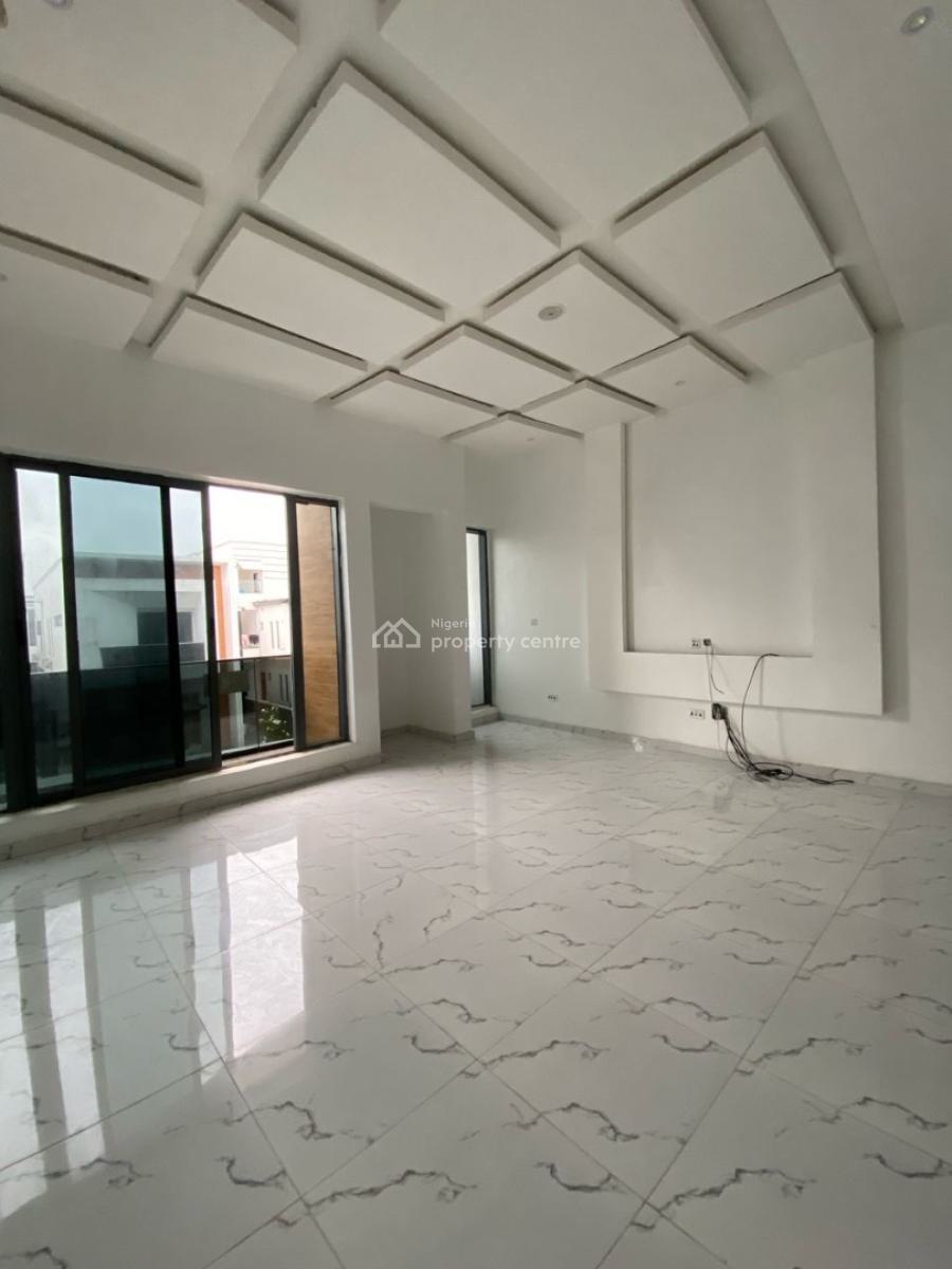 Neat 3 Bedrooms Semi Detached with Bq, Chevron, Lekki, Lagos, Semi-detached Duplex for Rent