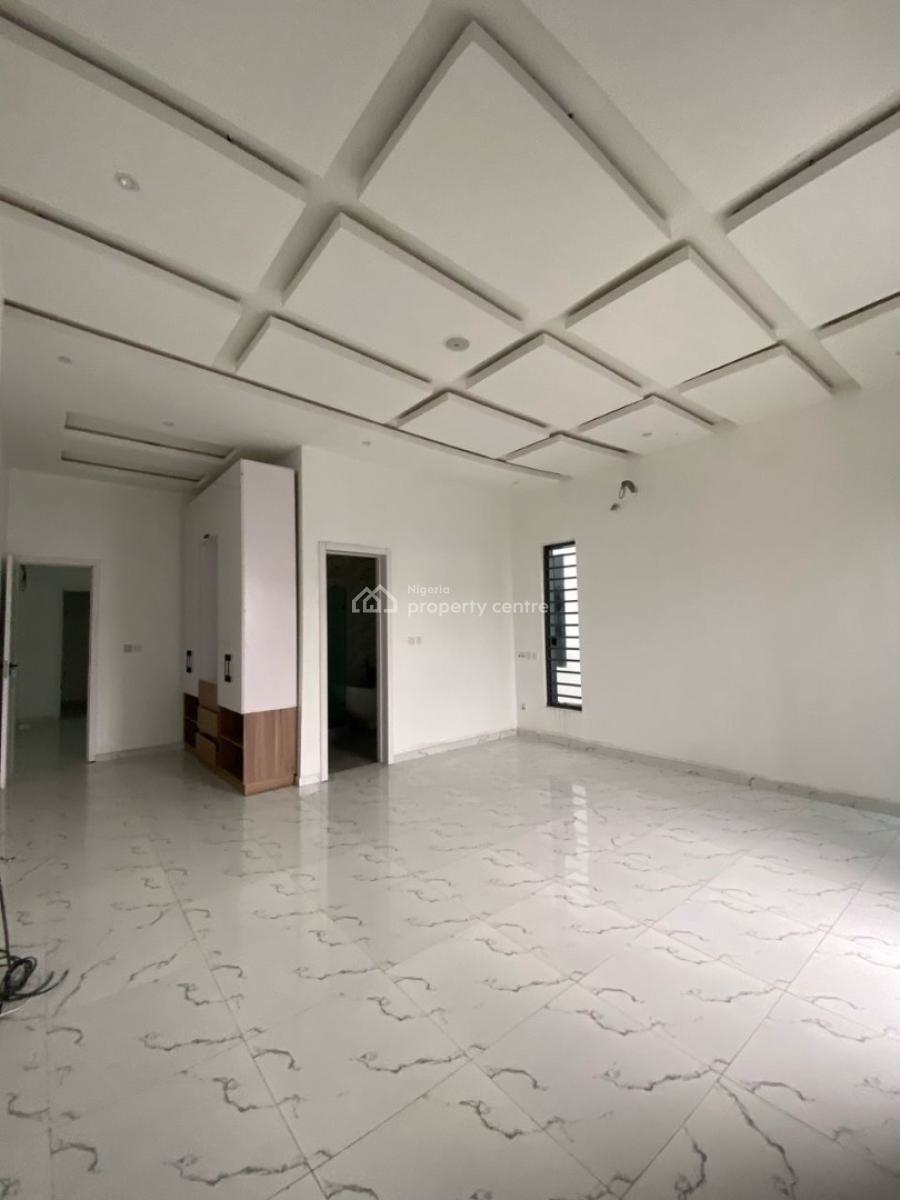 Neat 3 Bedrooms Semi Detached with Bq, Chevron, Lekki, Lagos, Semi-detached Duplex for Rent