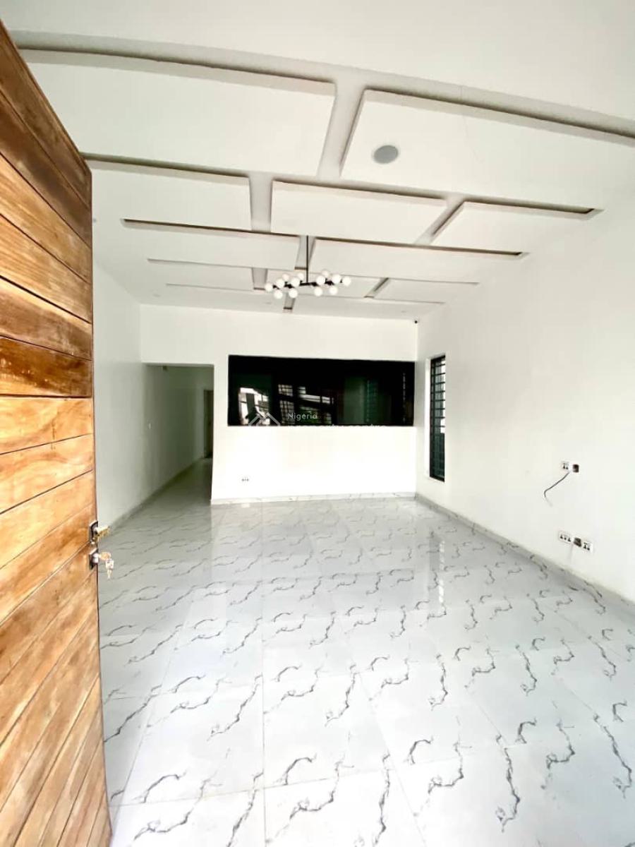 Neat 3 Bedrooms Semi Detached with Bq, Chevron, Lekki, Lagos, Semi-detached Duplex for Rent