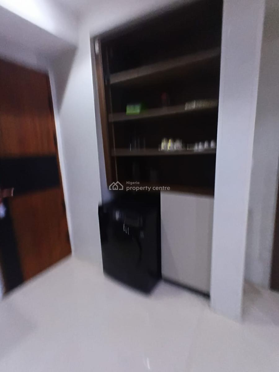 3 Bedroom Flat with a Room Bq, Off Thomson, Old Ikoyi, Ikoyi, Lagos, Flat / Apartment for Rent