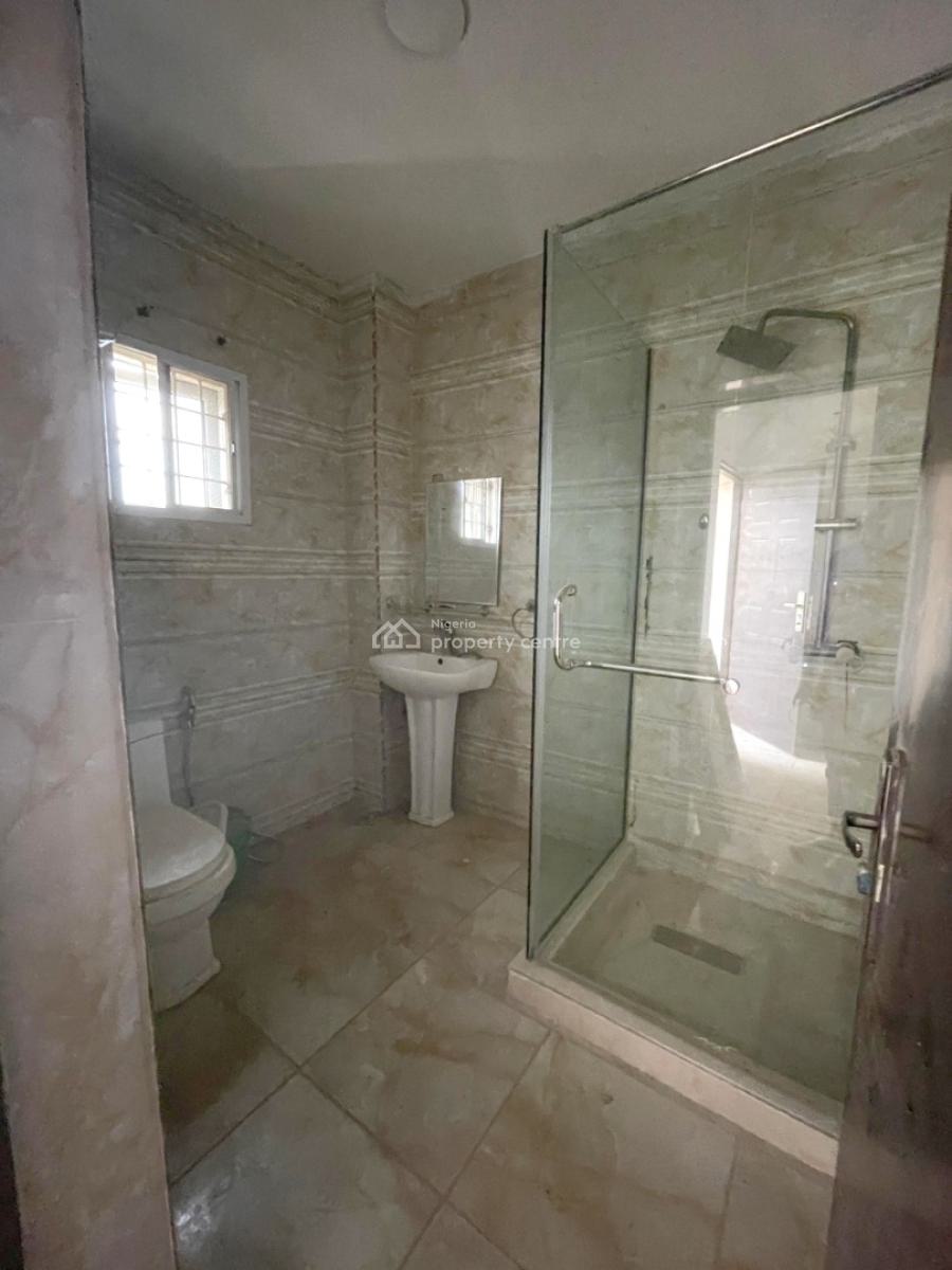 Corner Piece 4 Bedroom Terrace Duplex, 2 Sitting Room and Bq, Close to Coza, Guzape District, Abuja, Terraced Duplex for Rent