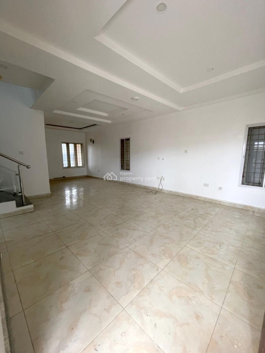 Corner Piece 4 Bedroom Terrace Duplex, 2 Sitting Room and Bq, Close to Coza, Guzape District, Abuja, Terraced Duplex for Rent
