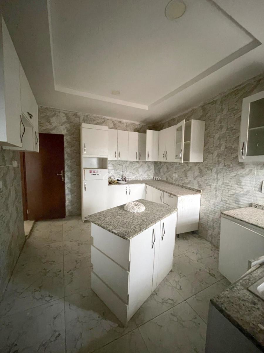 Corner Piece 4 Bedroom Terrace Duplex, 2 Sitting Room and Bq, Close to Coza, Guzape District, Abuja, Terraced Duplex for Rent