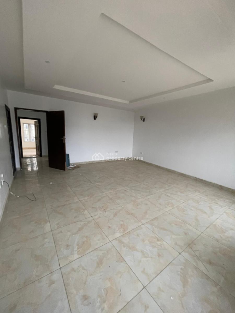 Corner Piece 4 Bedroom Terrace Duplex, 2 Sitting Room and Bq, Close to Coza, Guzape District, Abuja, Terraced Duplex for Rent