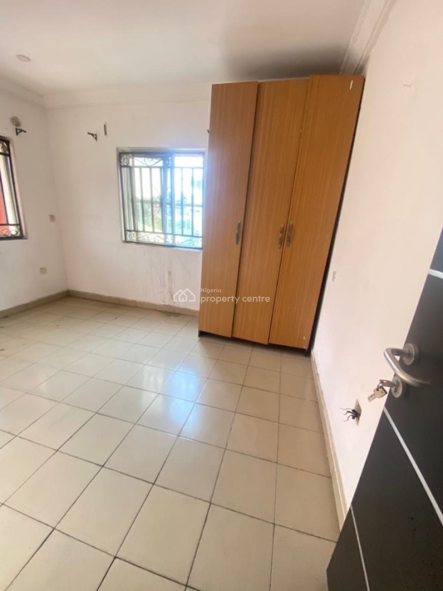 Clean 3 Bedroom Apartment, Around Olokonla, Sangotedo, Ajah, Lagos, Flat / Apartment for Rent