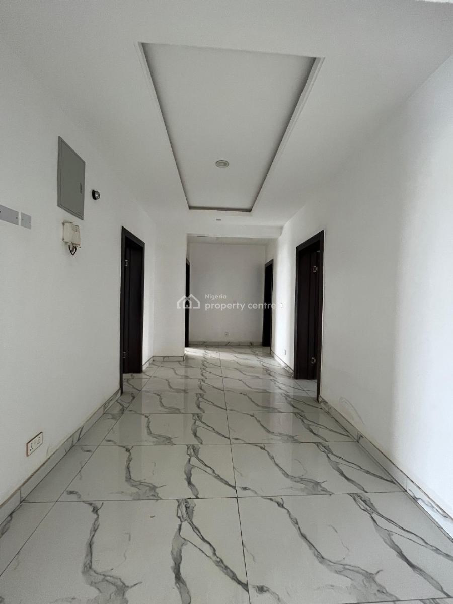 Spaciously Built 4 Bedroom Penthouse with Elevator and a Communal Pool, Ikeja Gra, Ikeja, Lagos, Flat / Apartment for Sale