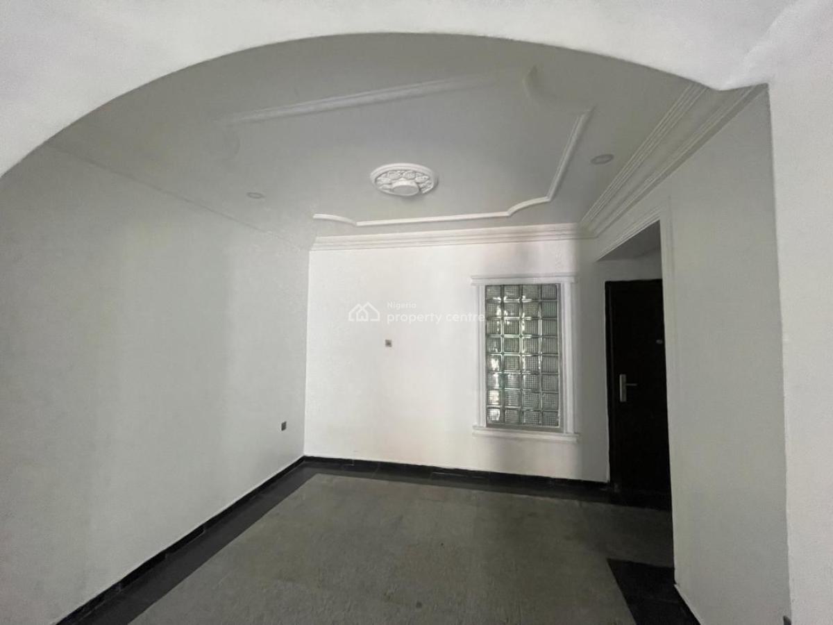 Serviced 3 Bedroom Flat with Bq, Lekki Phase 1, Lekki, Lagos, Flat / Apartment for Rent