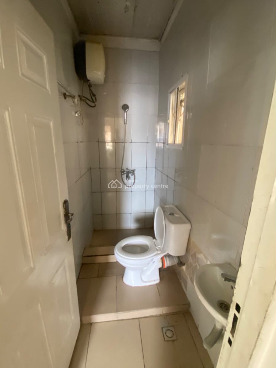 Standard Self Contain, Tarred Road, Wuye Main, Wuye, Abuja, Self Contain (single Rooms) for Rent
