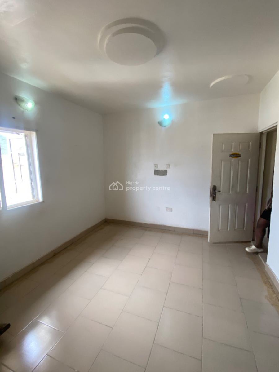 Standard Self Contain, Tarred Road, Wuye Main, Wuye, Abuja, Self Contain (single Rooms) for Rent