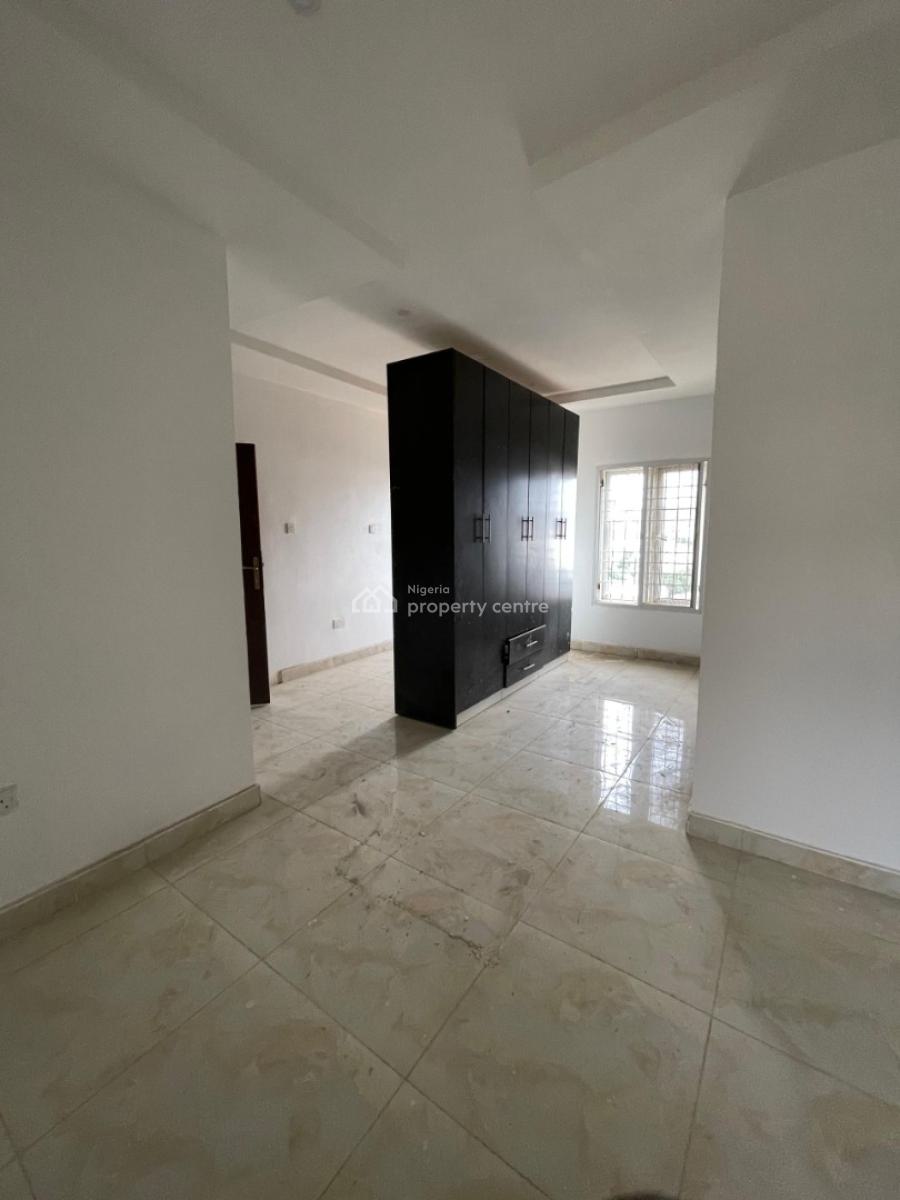 Well Built Corner Piece 4 Bedroom Terrace Duplex, 2 Sitting Room & Bq, Guzape District, Abuja, Terraced Duplex for Rent