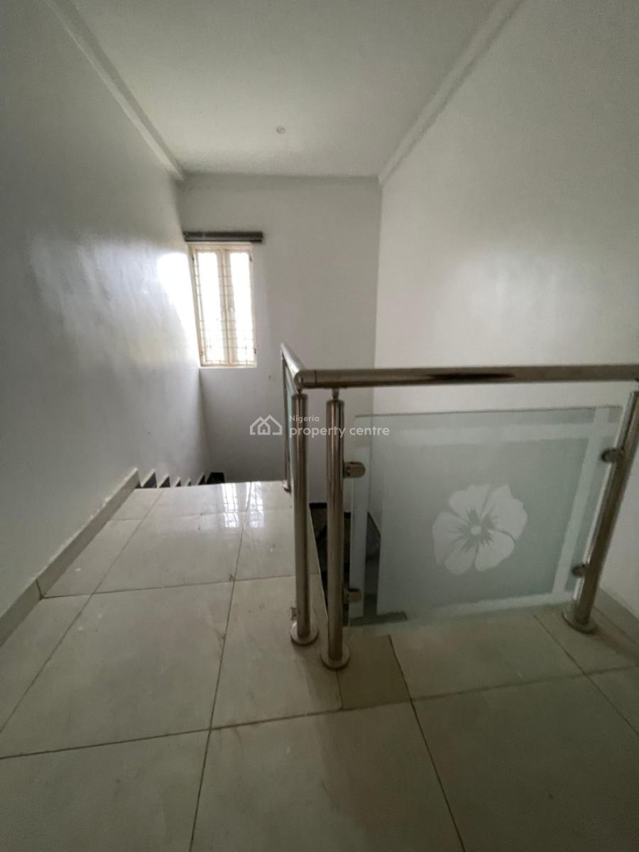 Well Built Corner Piece 4 Bedroom Terrace Duplex, 2 Sitting Room & Bq, Guzape District, Abuja, Terraced Duplex for Rent