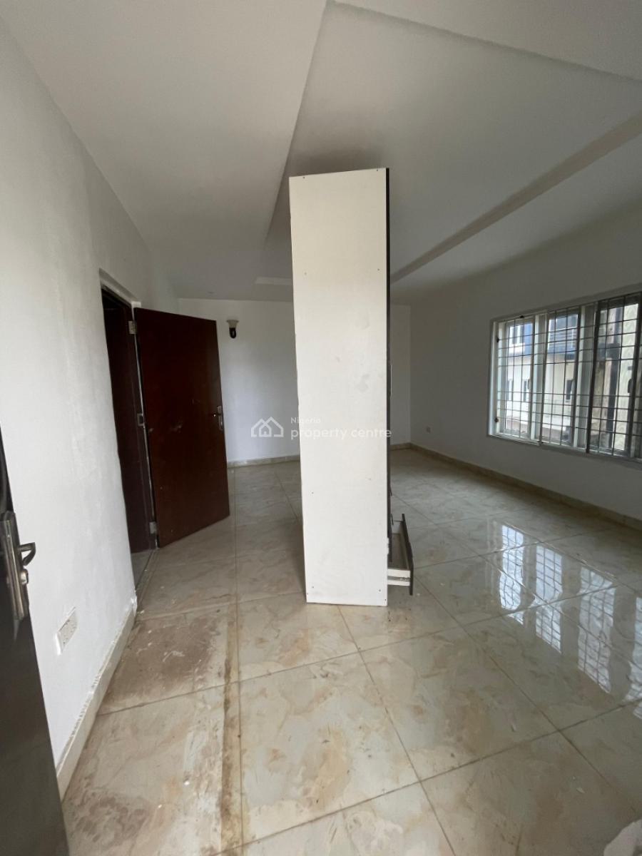 Well Built Corner Piece 4 Bedroom Terrace Duplex, 2 Sitting Room & Bq, Guzape District, Abuja, Terraced Duplex for Rent