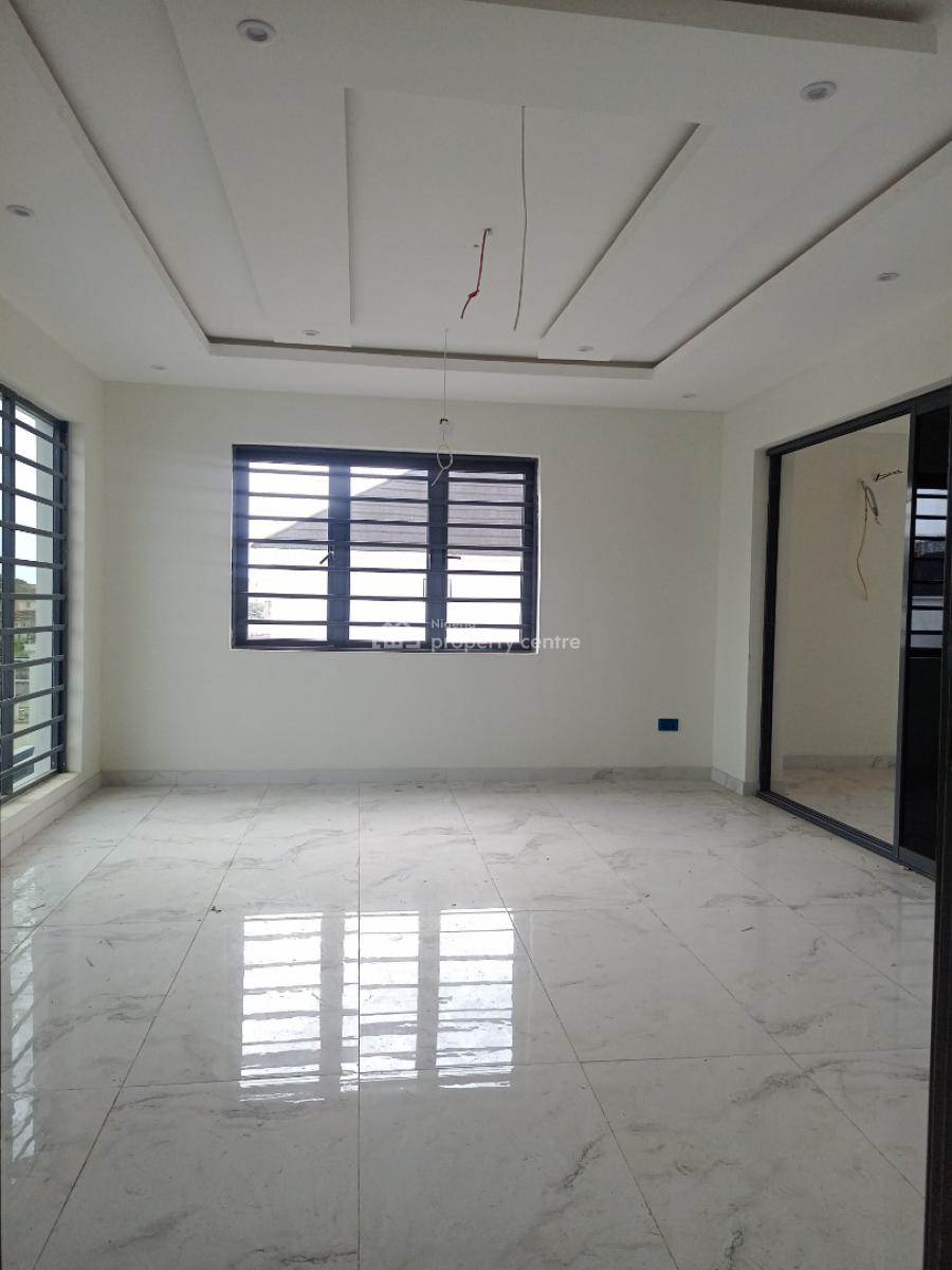 5 Bedroom Luxury Built Detached House, in a Service Fully Estate, Ikeja Gra, Ikeja, Lagos, Detached Duplex for Sale
