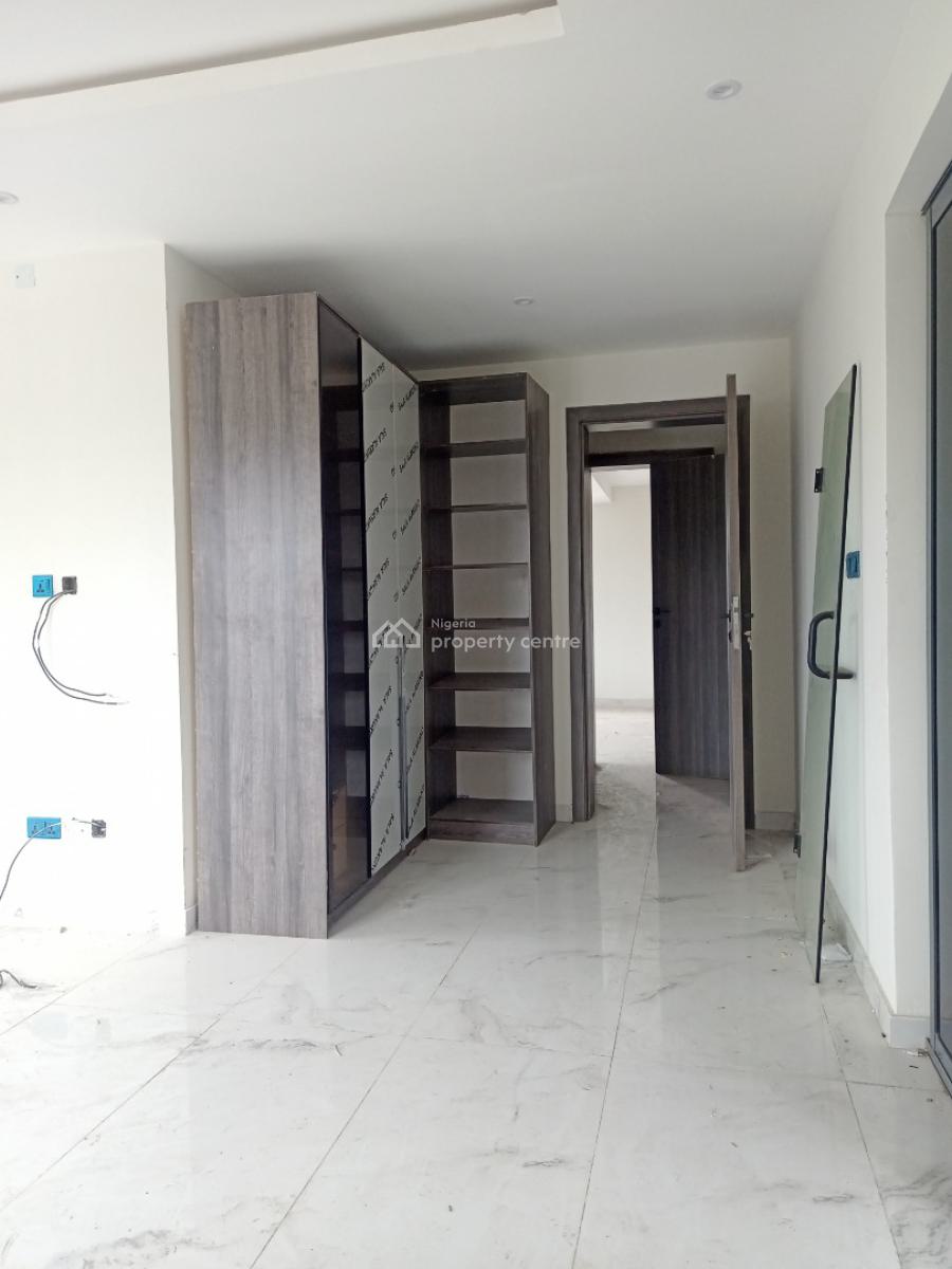 5 Bedroom Luxury Built Detached House, in a Service Fully Estate, Ikeja Gra, Ikeja, Lagos, Detached Duplex for Sale