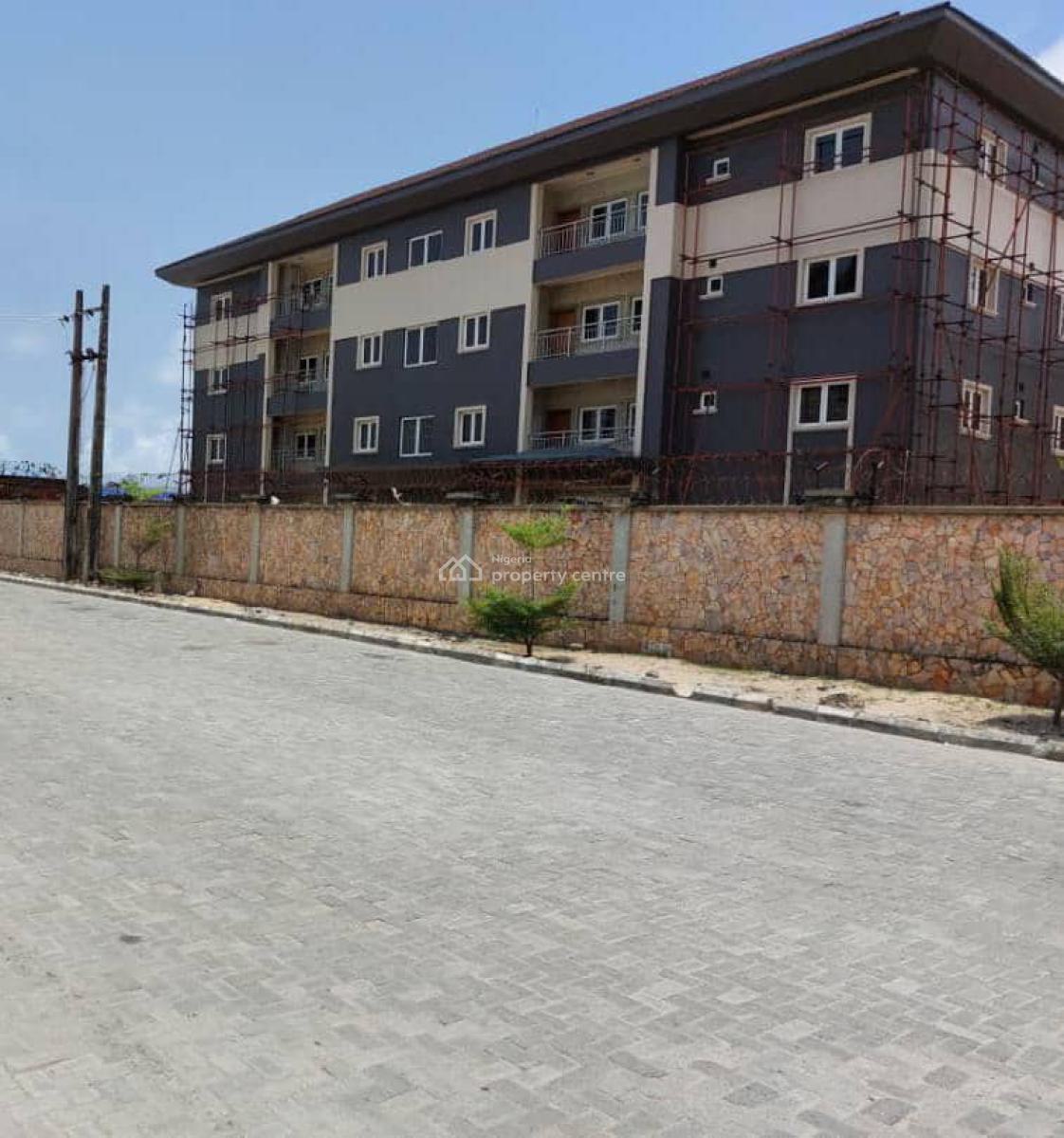 Fully Equipped Non Functional 27 Rooms Hotel, Victoria Island Extension, Victoria Island (vi), Lagos, Hotel / Guest House for Sale