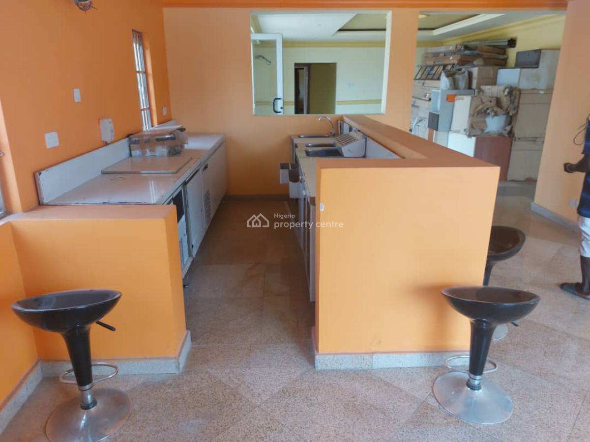 Fully Equipped Non Functional 27 Rooms Hotel, Victoria Island Extension, Victoria Island (vi), Lagos, Hotel / Guest House for Sale