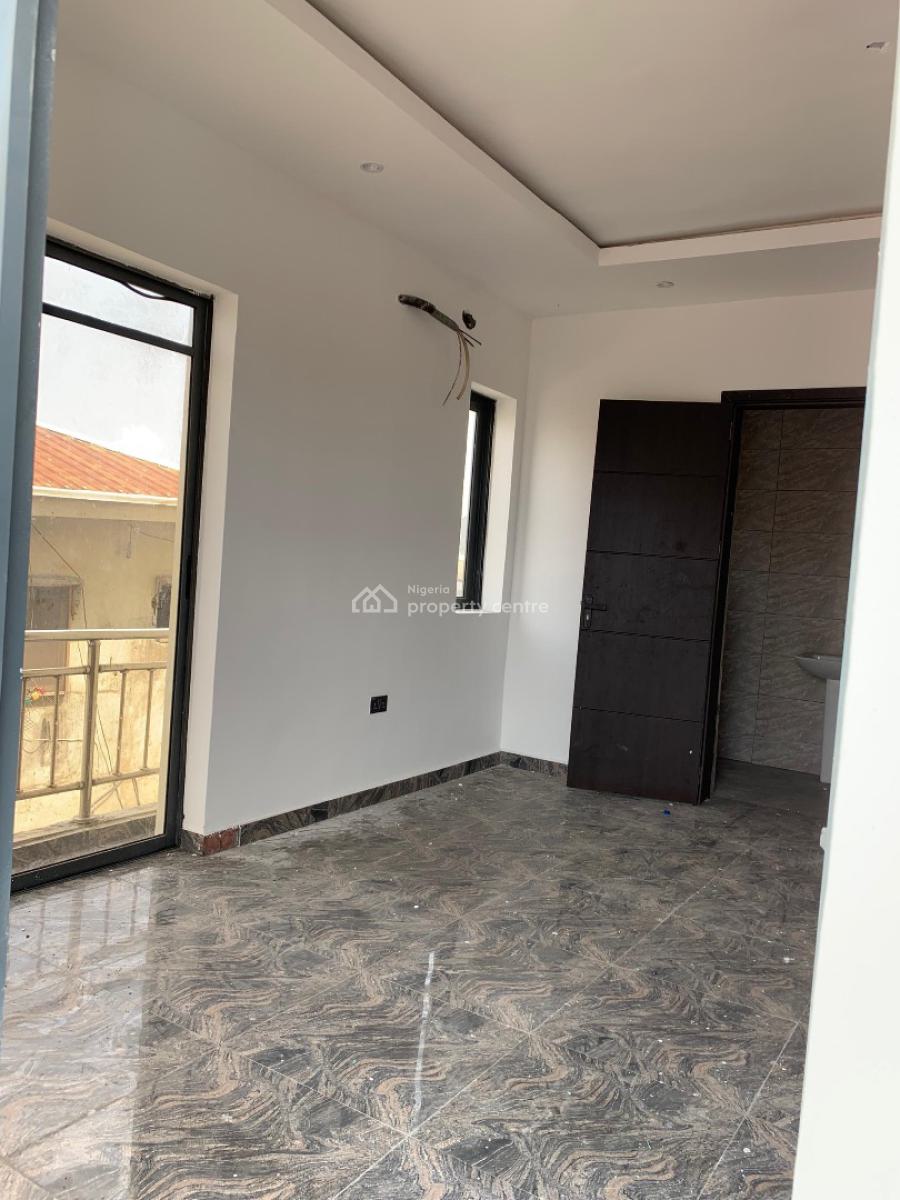 Spacious 2 Bedroom Apartment, Ikota, Lekki, Lagos, Flat / Apartment for Rent