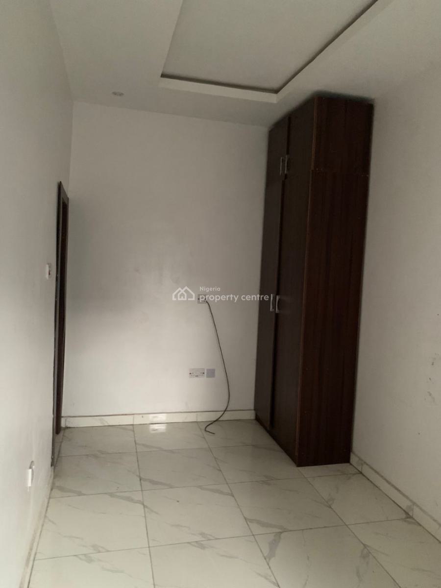 1 Mini Flat, Gra Phase 1, Magodo, Lagos, Flat / Apartment for Rent