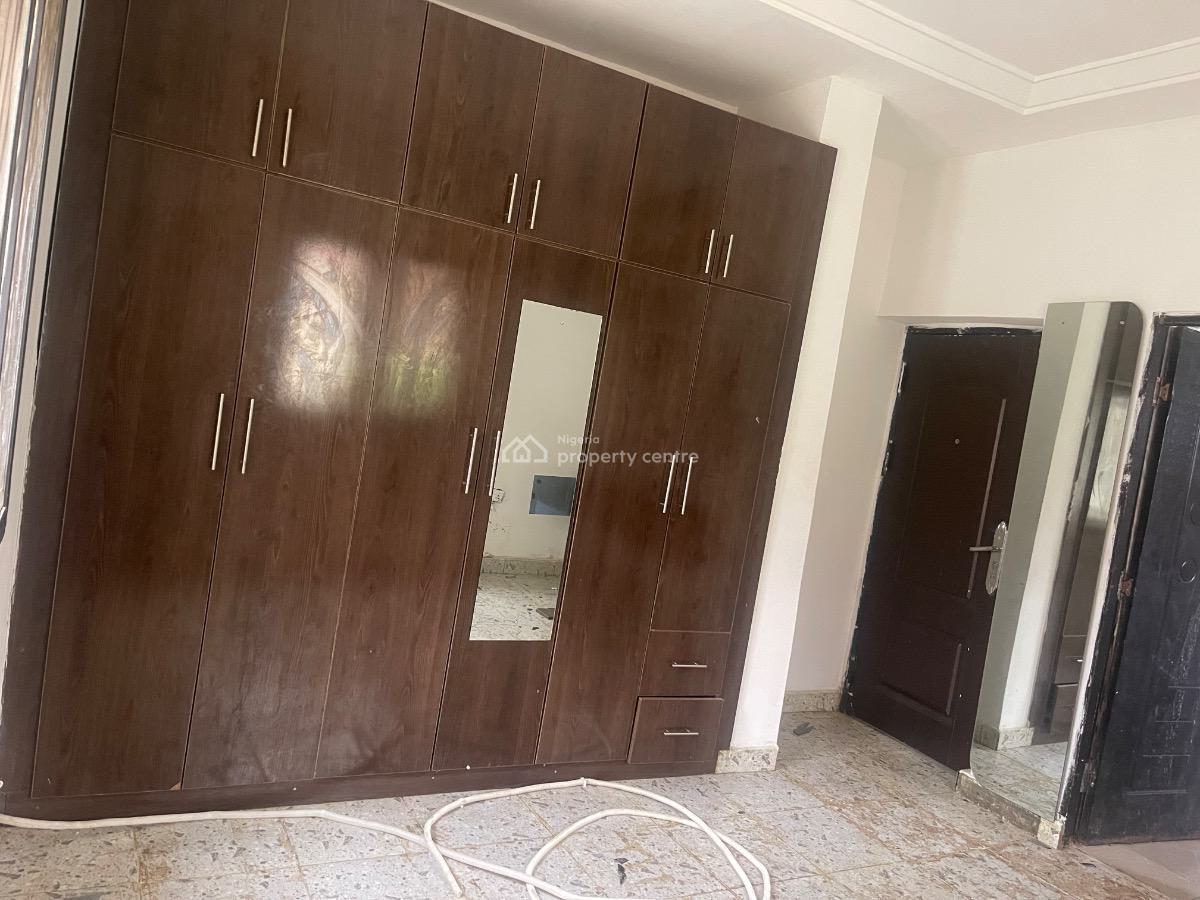 Exclusive Self Contain, Very Spacious Compound, Wuye Main, Wuye, Abuja, Self Contain (single Rooms) for Rent