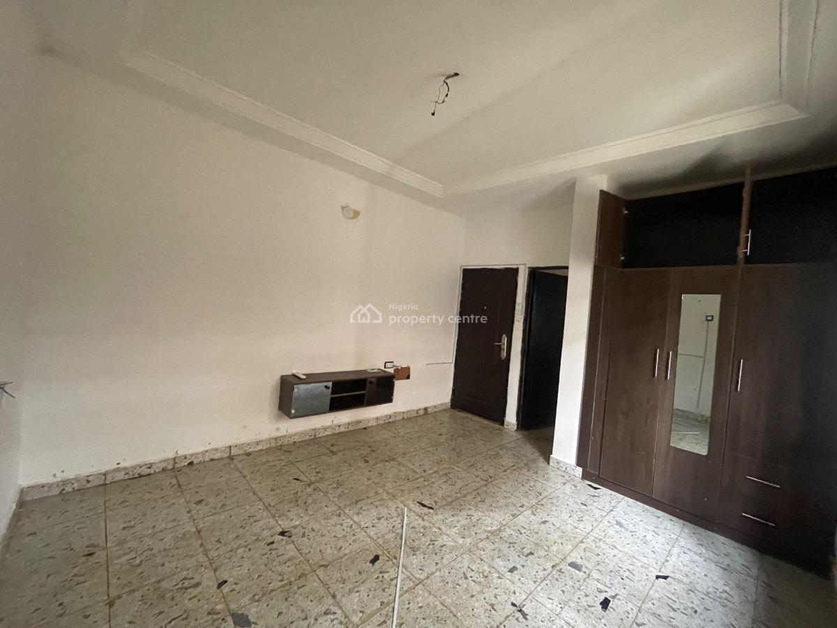 Wey Clean Self Contain in a Spacious Compound, Wuye Main, Wuye, Abuja, Self Contain (single Rooms) for Rent