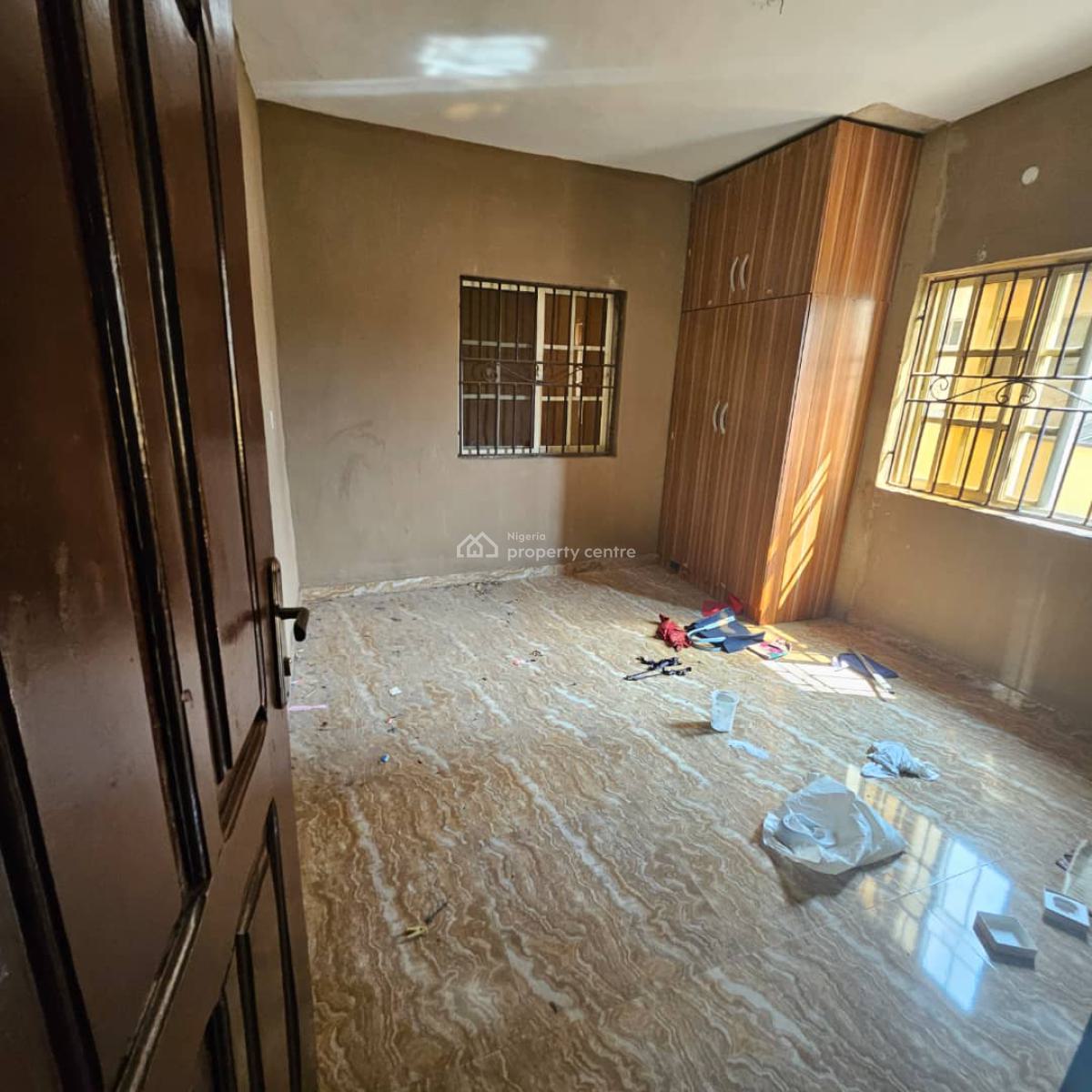 3 Bedroom Apartment (ensuite), Shangisha, Magodo, Lagos, Flat / Apartment for Rent