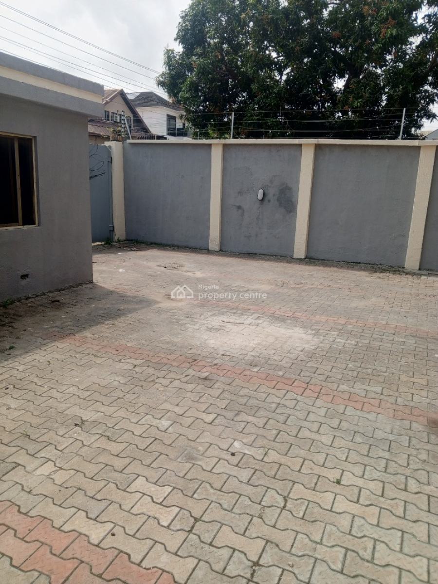 Luxury 5 Bedroom Fully Detached House with Bq, Lekki Phase 1, Lekki, Lagos, Detached Duplex for Rent