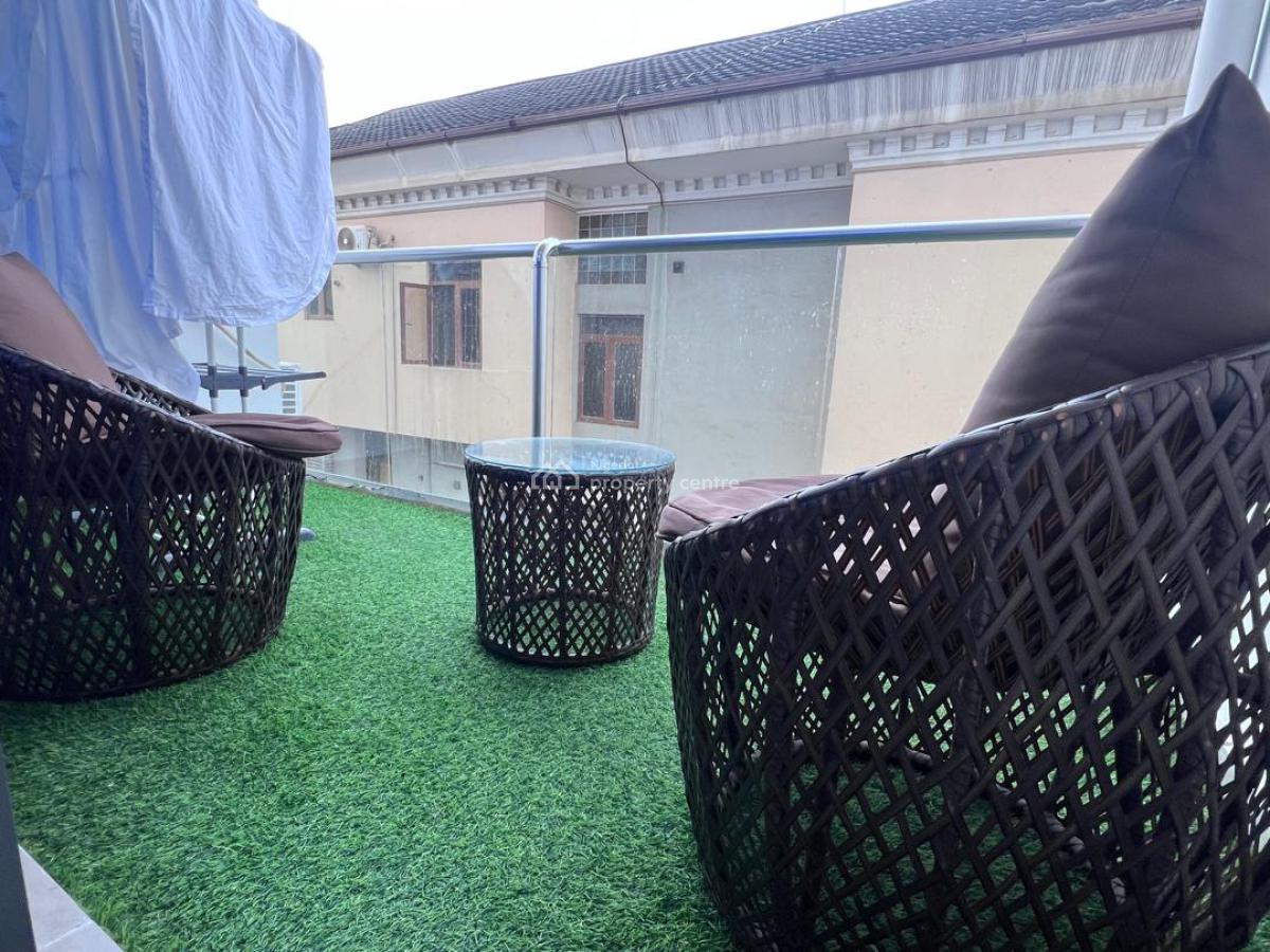 Premium 1 Bedroom with Rooftop Pool, Tokunboh Omisore Street, Lekki Phase 1, Lekki, Lagos, Mini Flat (room and Parlour) Short Let