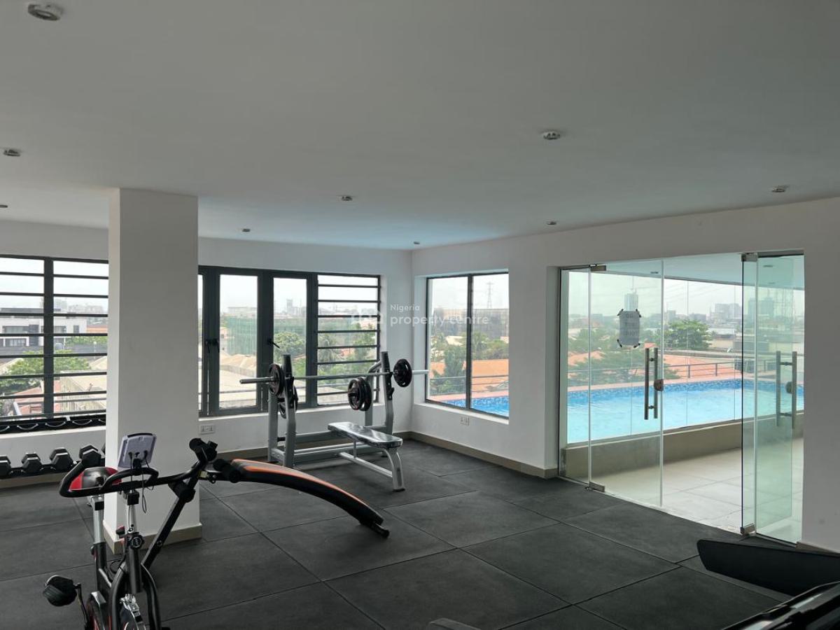 Premium 1 Bedroom with Rooftop Pool, Tokunboh Omisore Street, Lekki Phase 1, Lekki, Lagos, Mini Flat (room and Parlour) Short Let