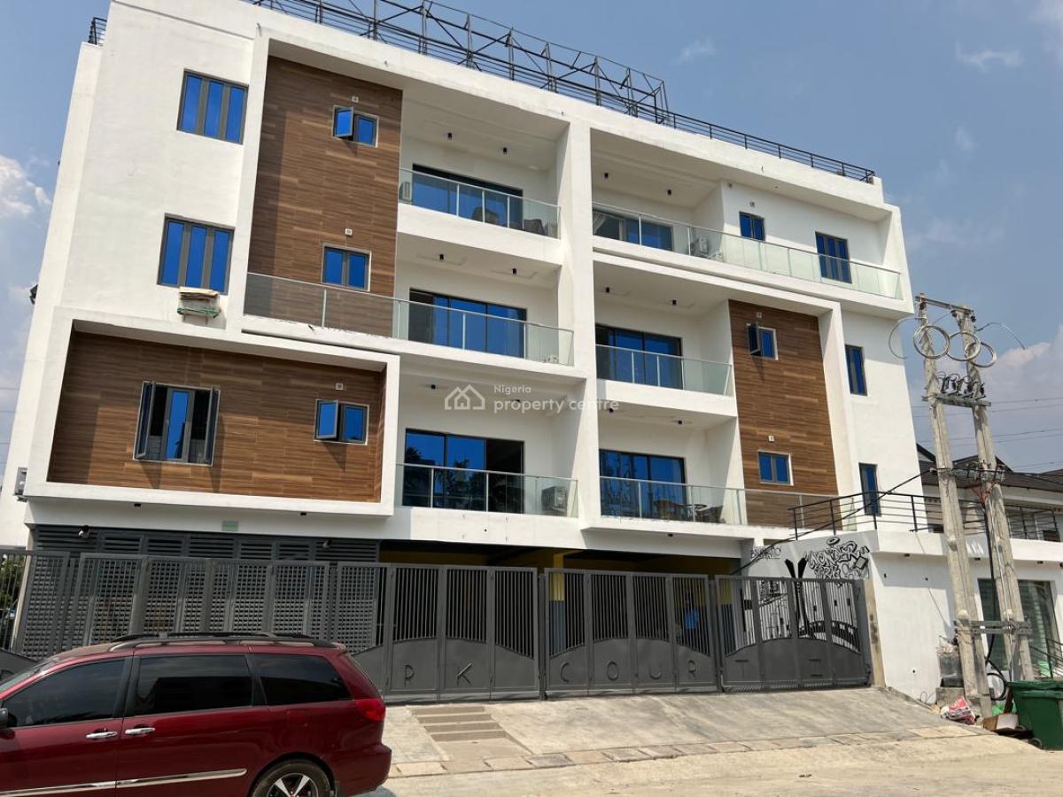 Premium 1 Bedroom with Rooftop Pool, Tokunboh Omisore Street, Lekki Phase 1, Lekki, Lagos, Mini Flat (room and Parlour) Short Let