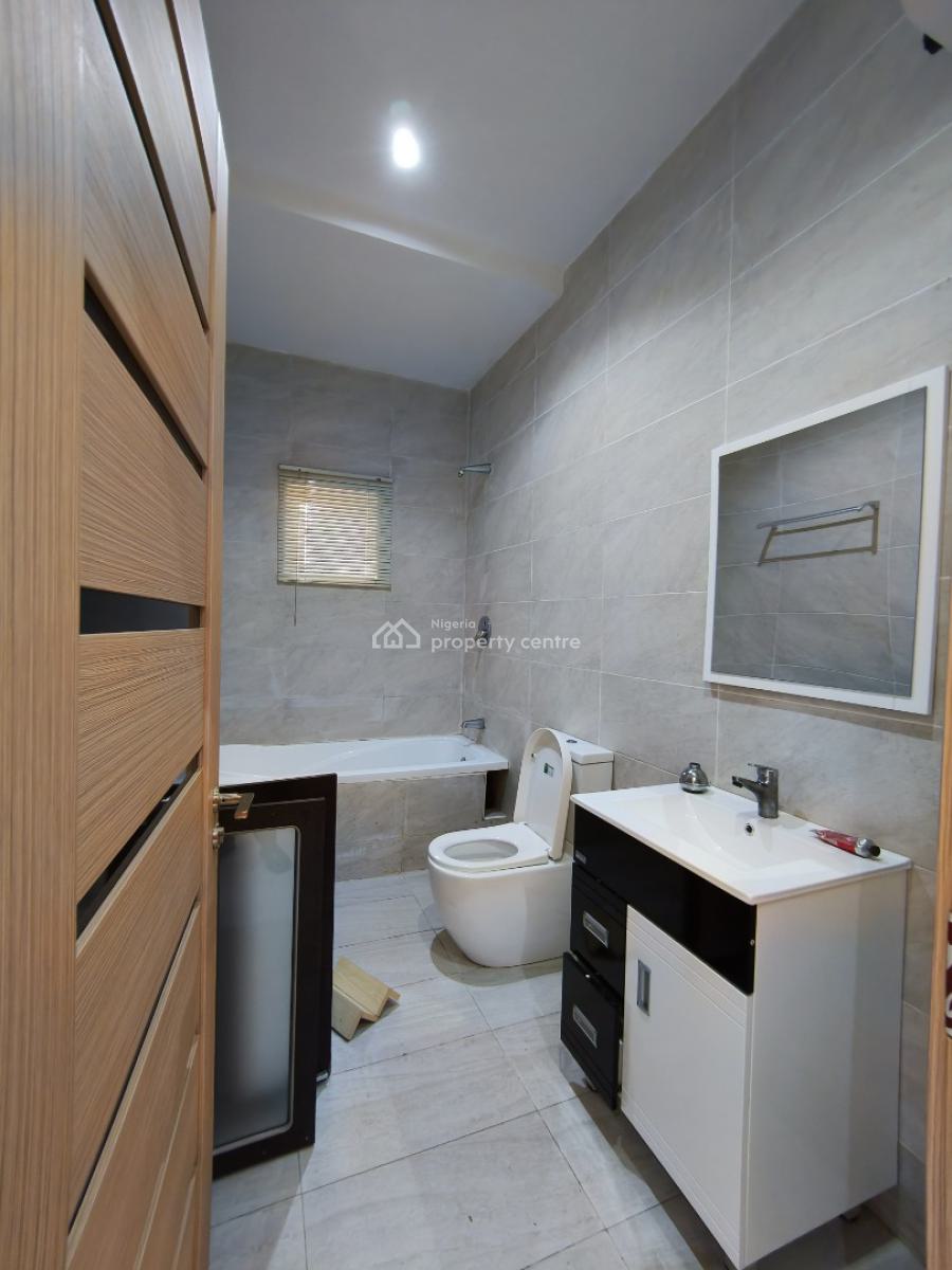 Luxury and Spacious Serviced 4 Bedroom Plus Bq, Admiralty Way, Lekki, Lagos, Terraced Duplex for Rent