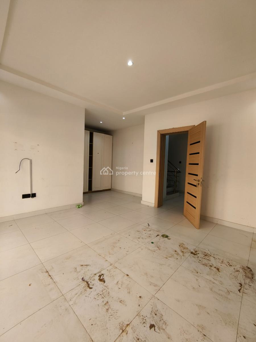 Luxury and Spacious Serviced 4 Bedroom Plus Bq, Admiralty Way, Lekki, Lagos, Terraced Duplex for Rent