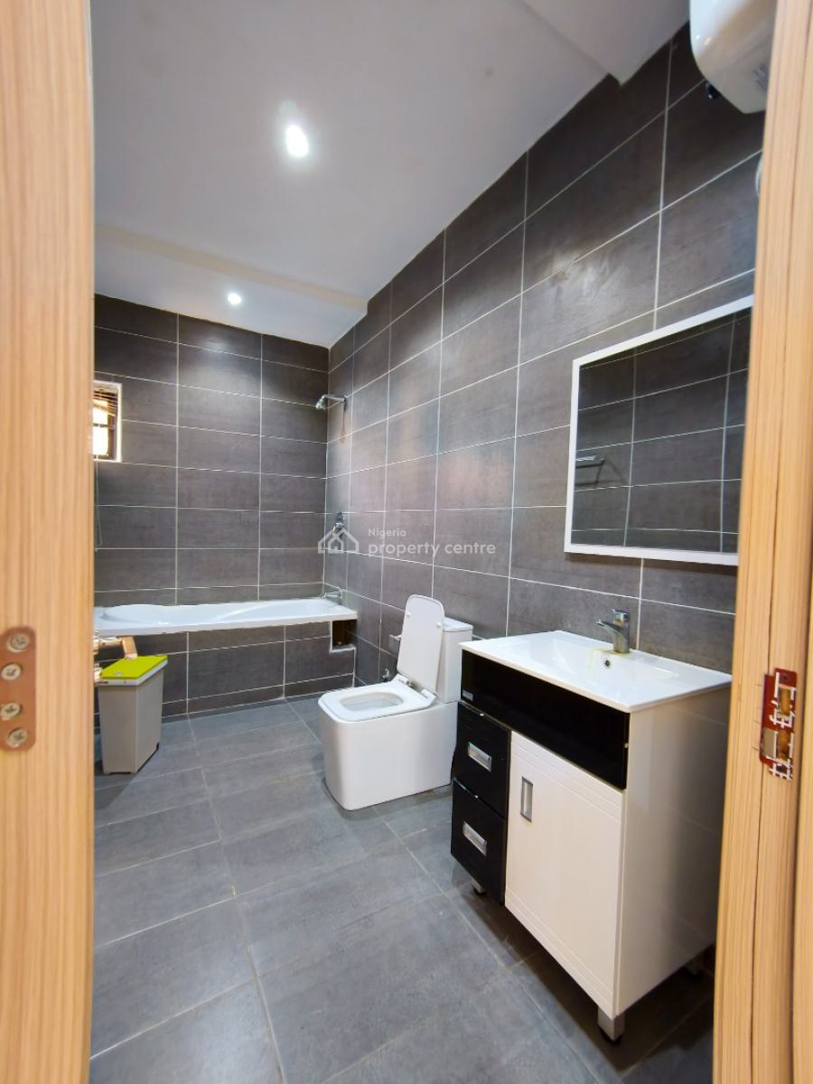 Luxury and Spacious Serviced 4 Bedroom Plus Bq, Admiralty Way, Lekki, Lagos, Terraced Duplex for Rent