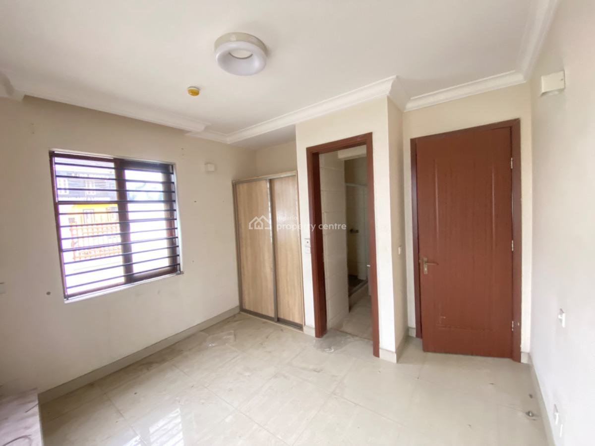 Modern 3 Bedroom Apartment with Bq Available, Ikota, Lekki, Lagos, Flat / Apartment for Rent