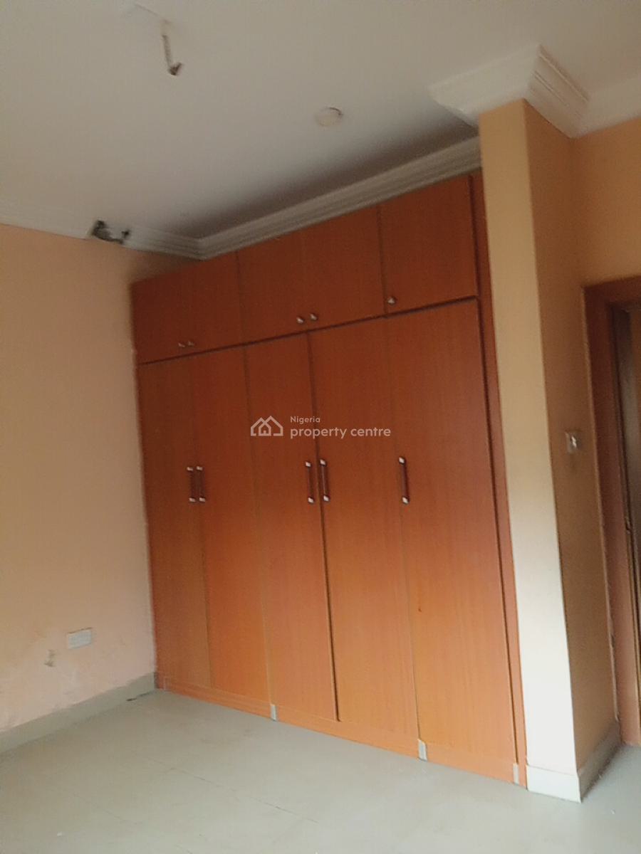 Commercial, Office, Residential, 3 Bedrooms Flat, Ist Floor and Ground Floor, Utako, Abuja, Flat / Apartment for Rent