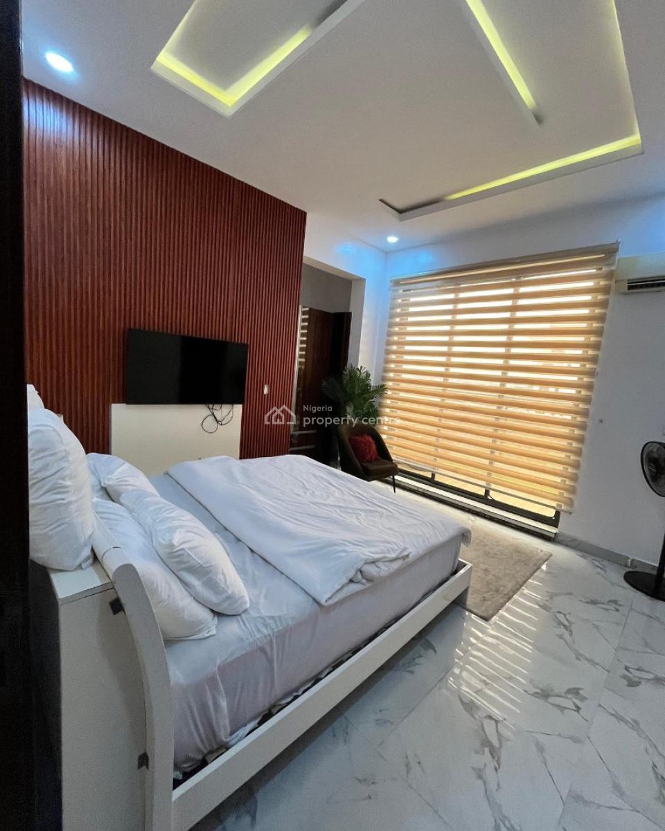 Lovely 2 Bedroom Penthouse with Bq, Lekki Phase 1, Lekki, Lagos, Detached Duplex for Sale