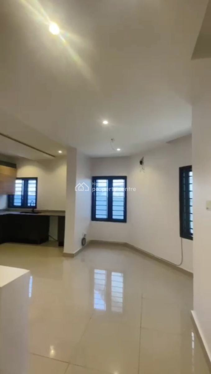 New Standard Ensuit 1 Bedroom Spacious Studio Apartment with Pool, Off Admiralty Way, Lekki Phase 1, Lekki, Lagos, Mini Flat (room and Parlour) for Sale