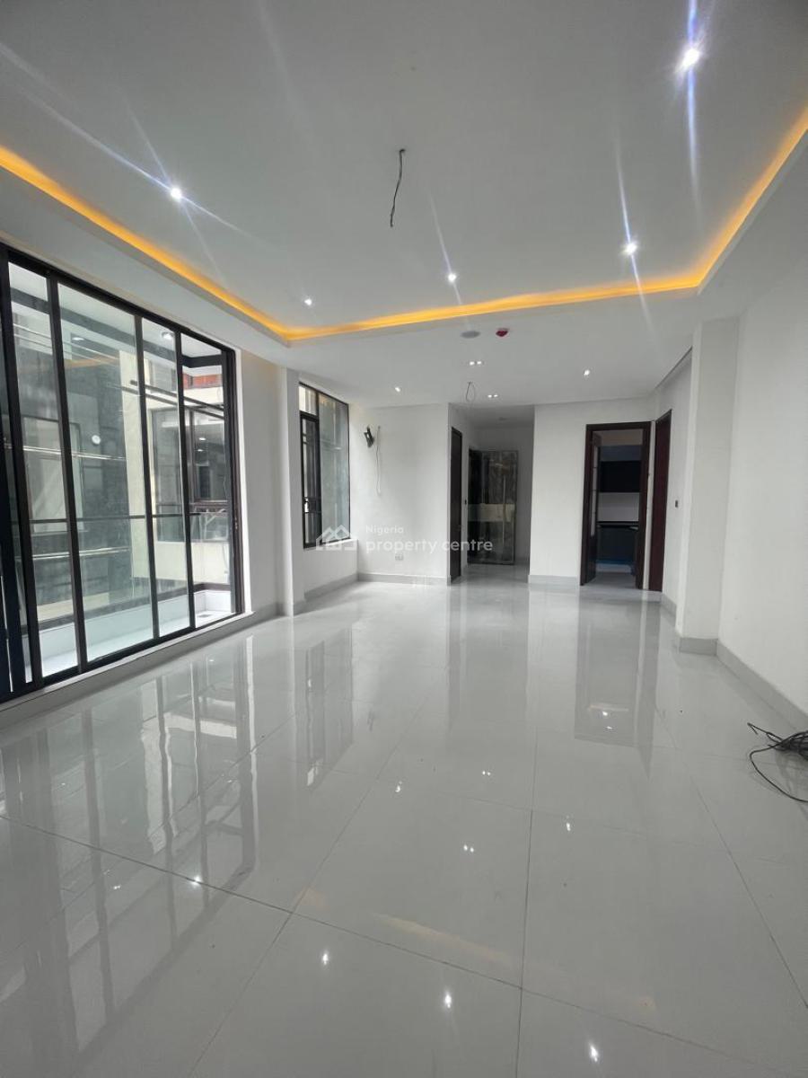 Newly Built 3 Bedroom Apartment with Elevator, Swimming Pool & Gym, Lekki Phase 1, Lekki, Lagos, Flat / Apartment for Rent